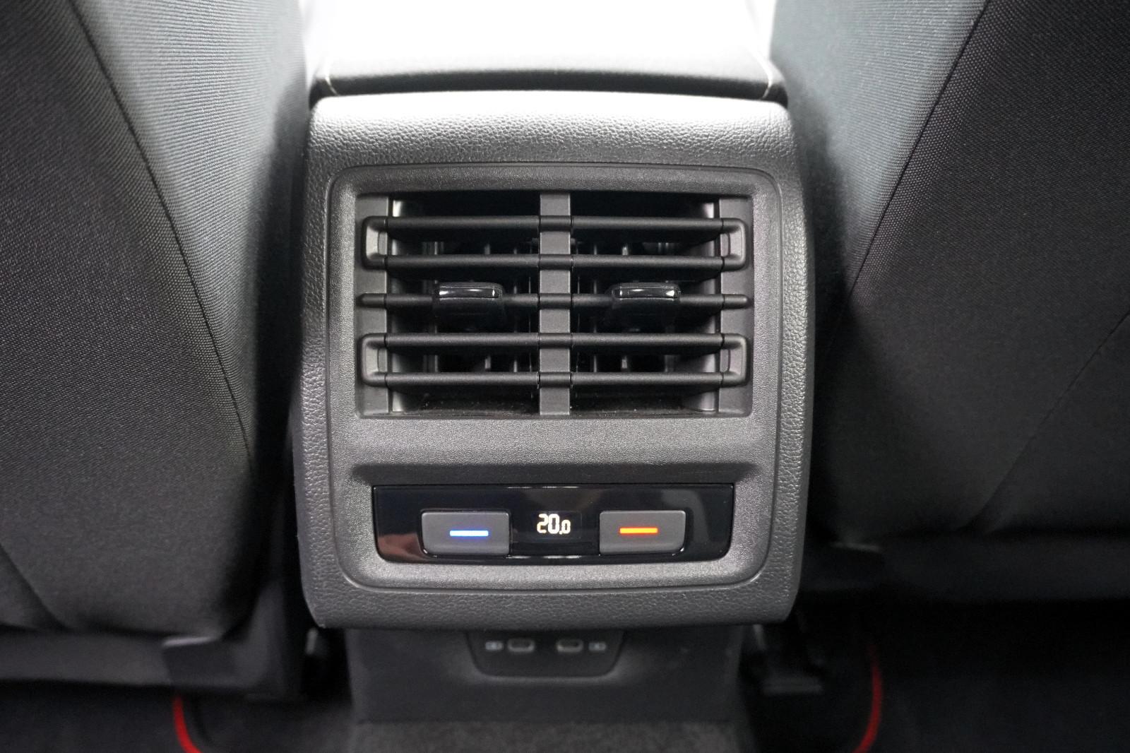 Volkswagen Golf VIII Lim. Active*Matrix*3Zon.*Appel*ACC*, миниатюра 26