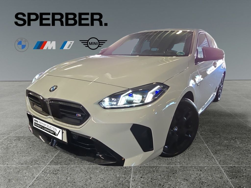 BMW M135 xDrive Harman Kardon*Driving A Prof*Head Up