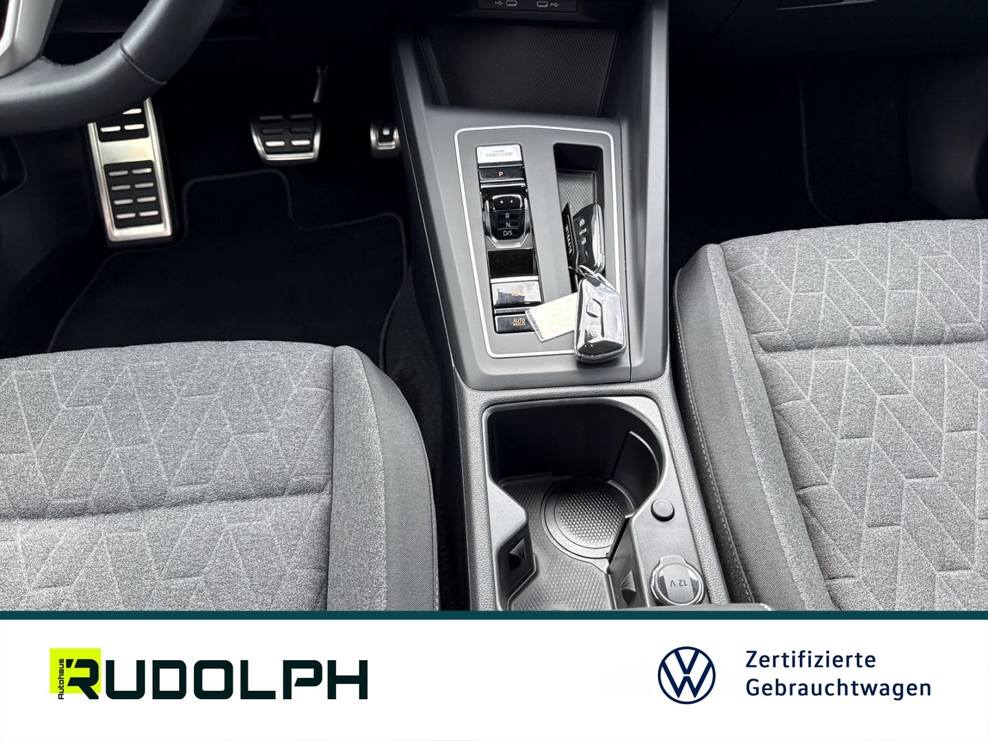 Volkswagen Golf VIII Move 1.0 eTSI DSG LED SHZ ACC Navi Fer foto 16