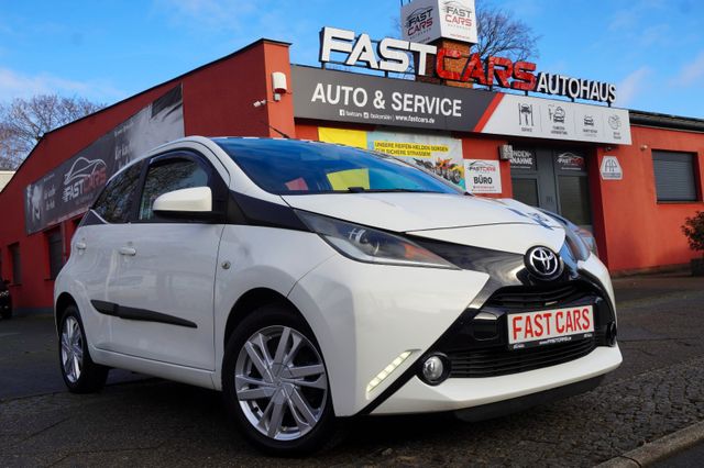 Toyota Aygo AYGO x-play touch Kamera Klima Tempomat