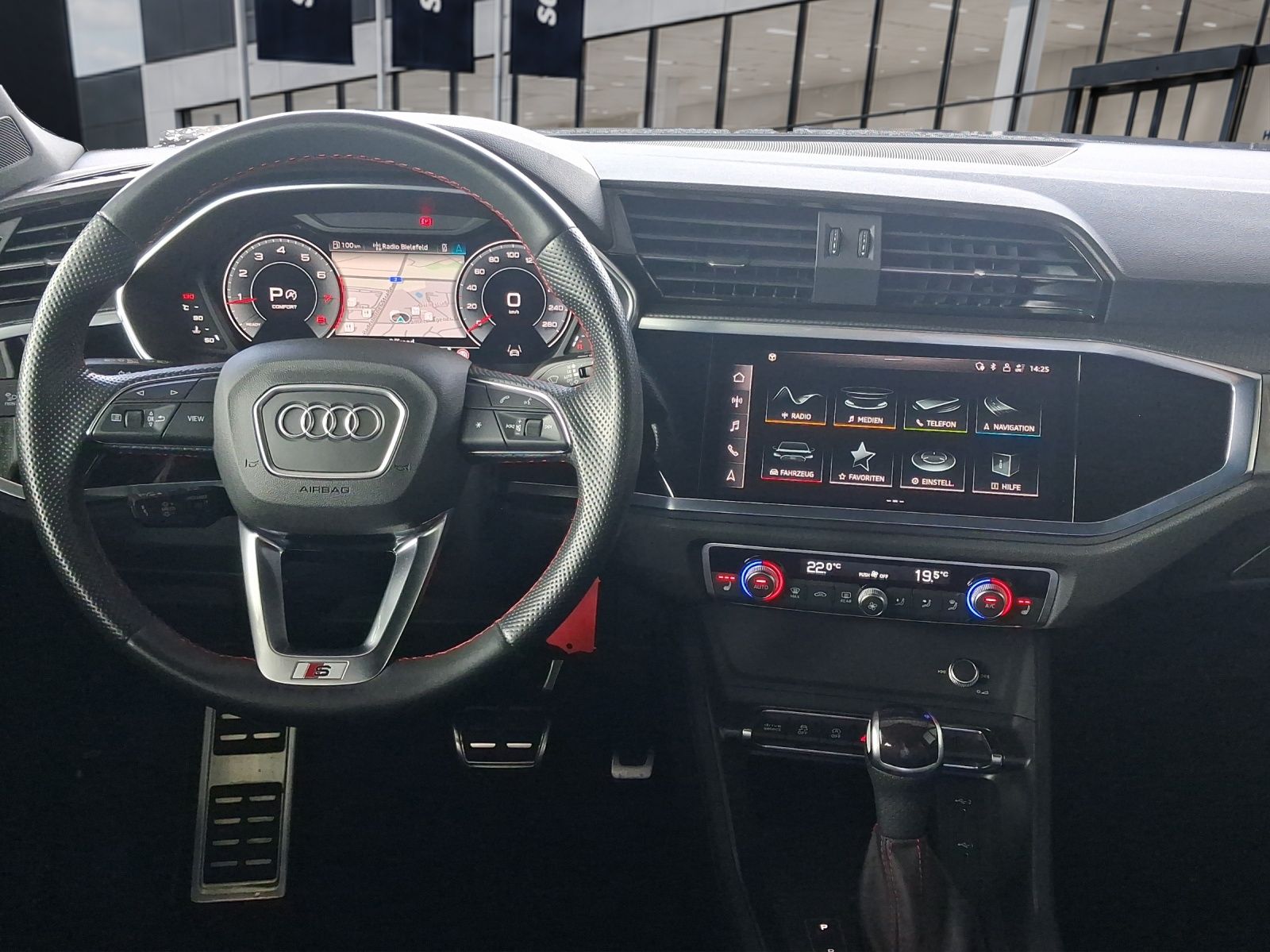 Audi Q3 Sportback 40 TFSI quattro S line Matrix ACC R foto 7