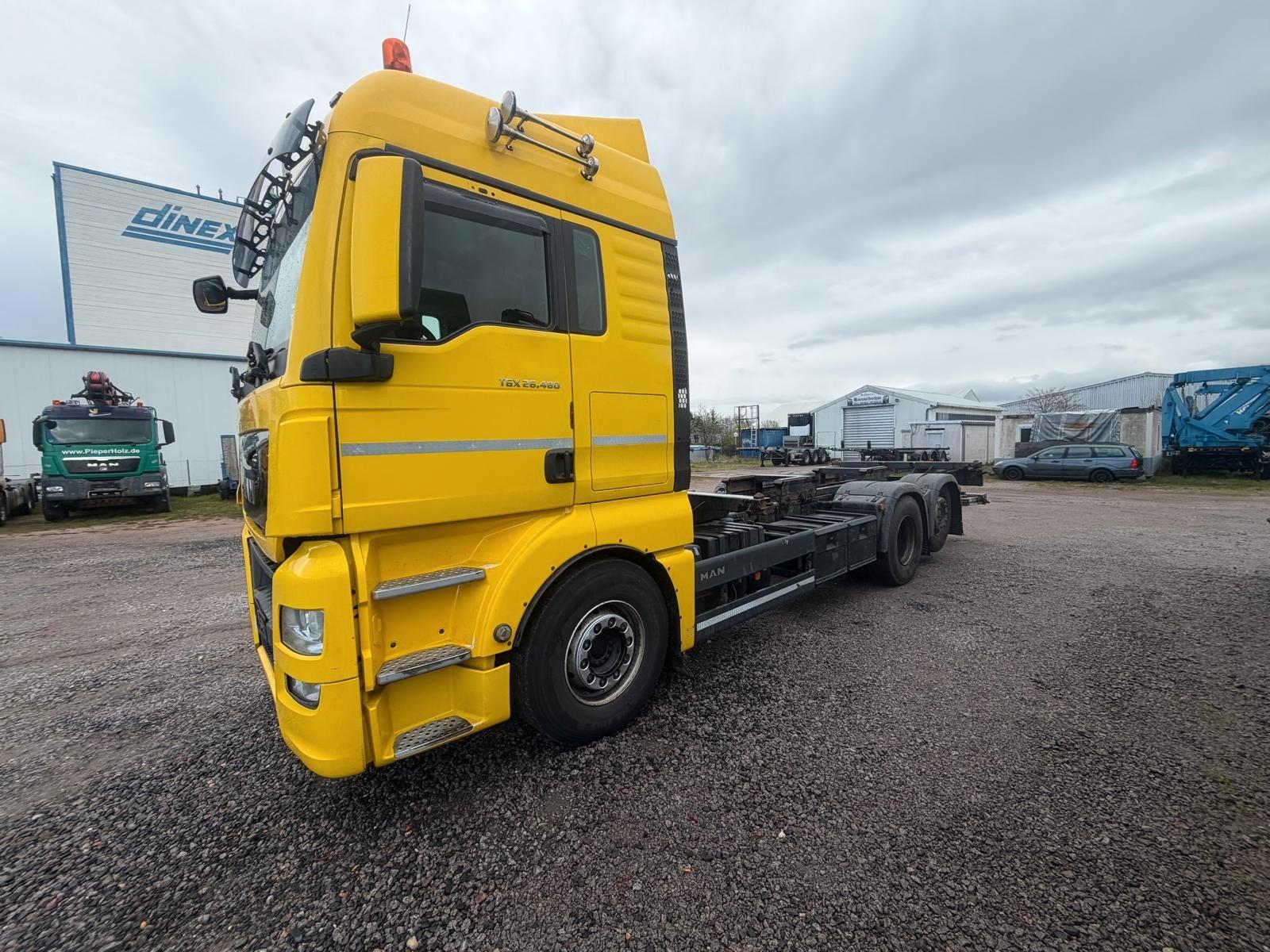 MAN TGX 26.480 6x2  BDF