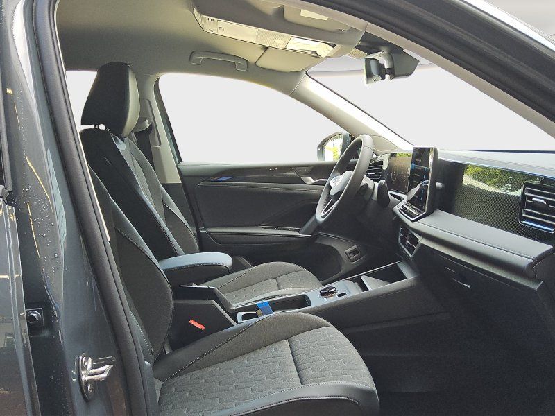 Fahrzeugansicht 17 Fahrzeugabbildung Volkswagen Tiguan 1.5 eTSI Life DSG