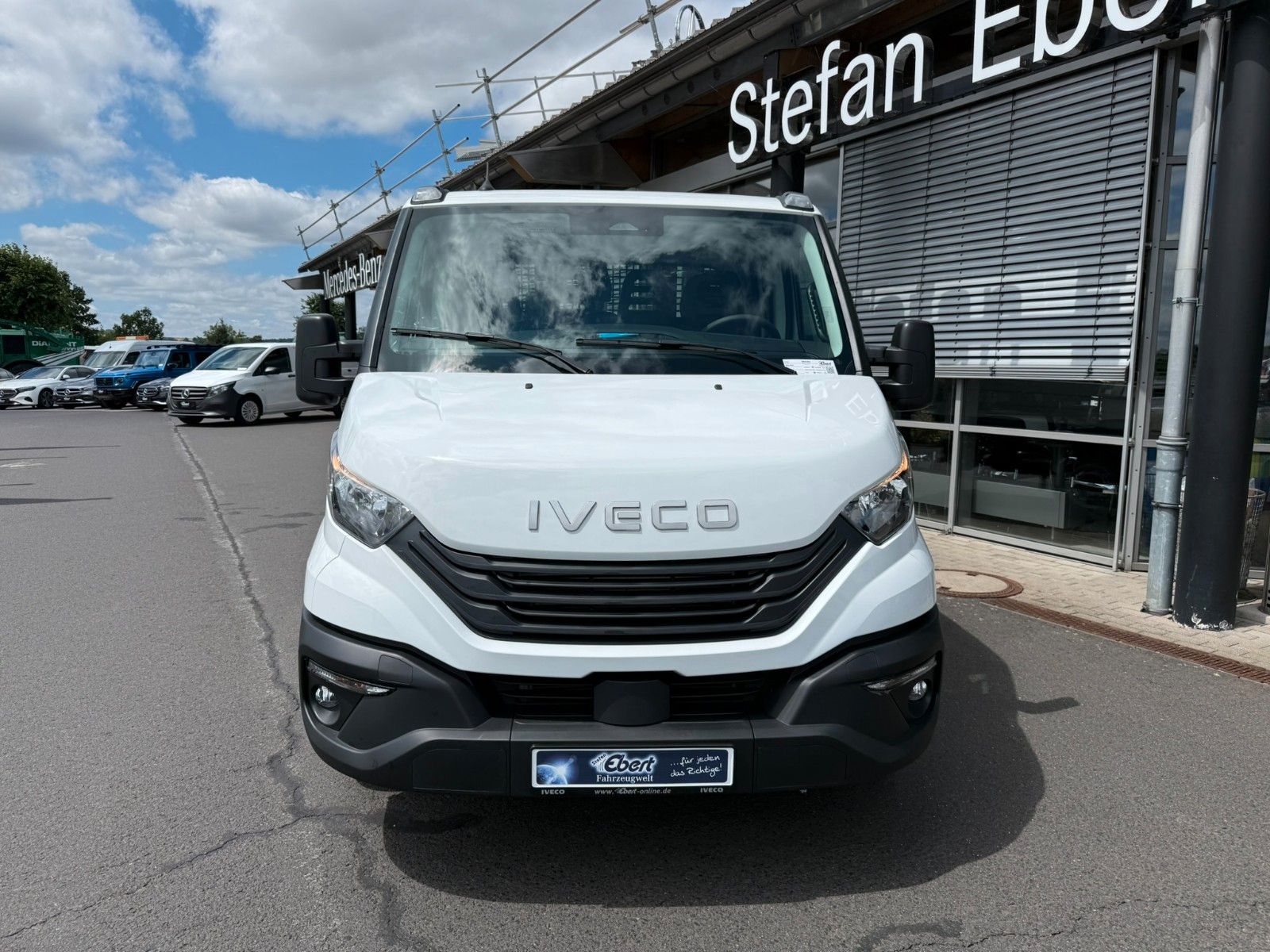 Fahrzeugabbildung Iveco Daily 35S14 D Pritsche *R 3.450* AHK