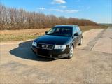Audi A6 C5 2,5 TDI Quattro - Audi A6 aus 2002: Kombi
