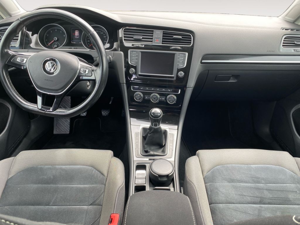 Fahrzeugabbildung Volkswagen Golf 1.4 TSI Highline Xenon,STH,SH,PDC,Climatr.