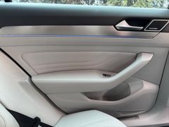 VW Passat Variant 2.0 TDI DSG Elegance