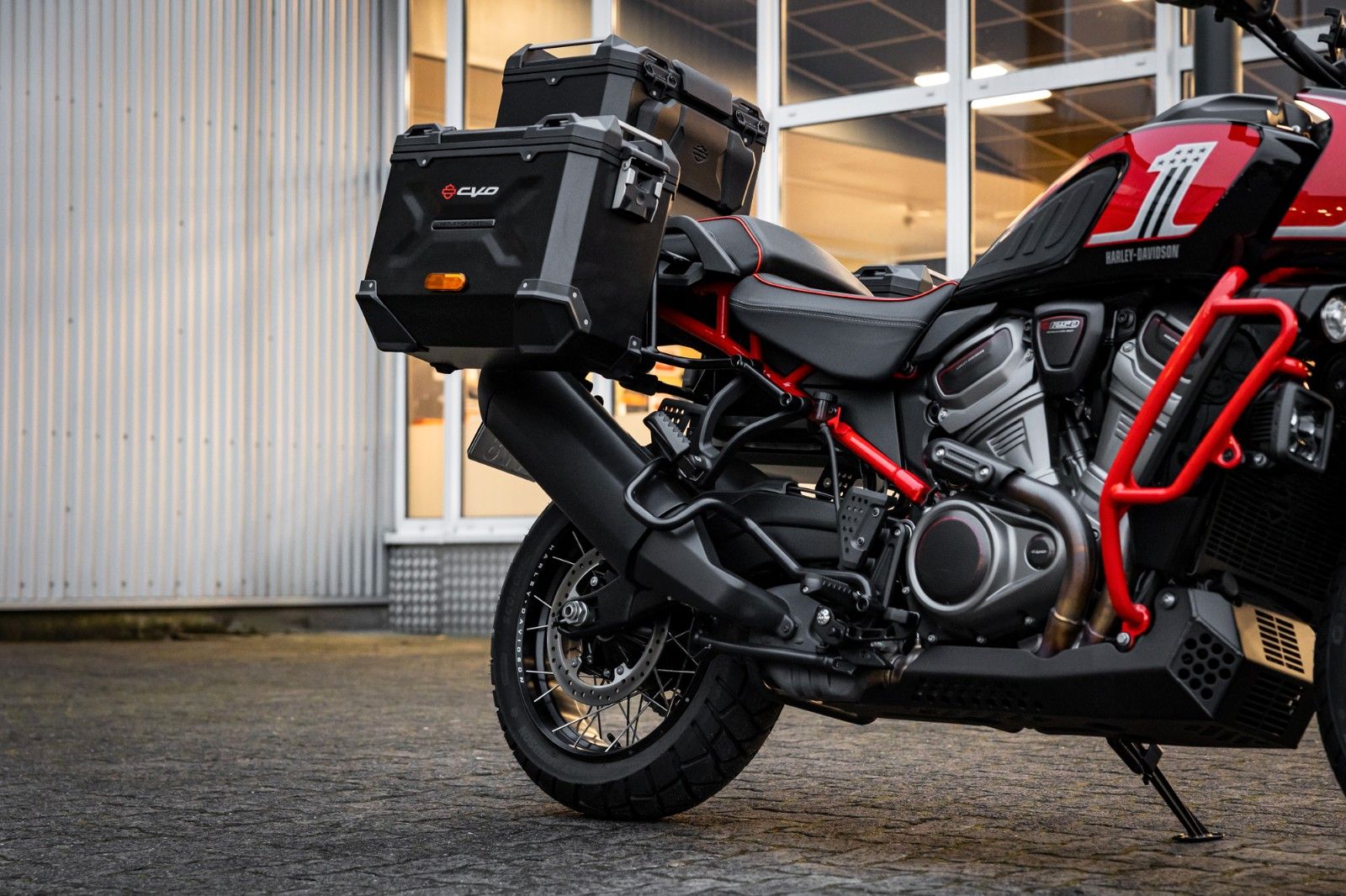 Fahrzeugabbildung Harley-Davidson RA1250SE PAN AMERICA CVO - 1.Hand