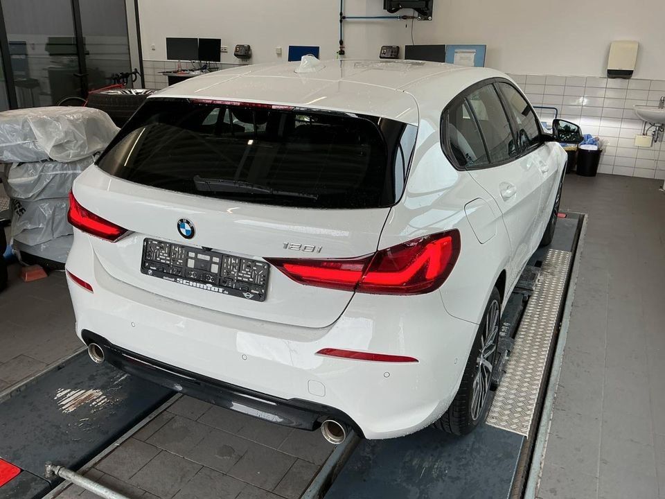 BMW 120i Sport Line + 2Jahre-BPS.-GARANTIE imagem 3