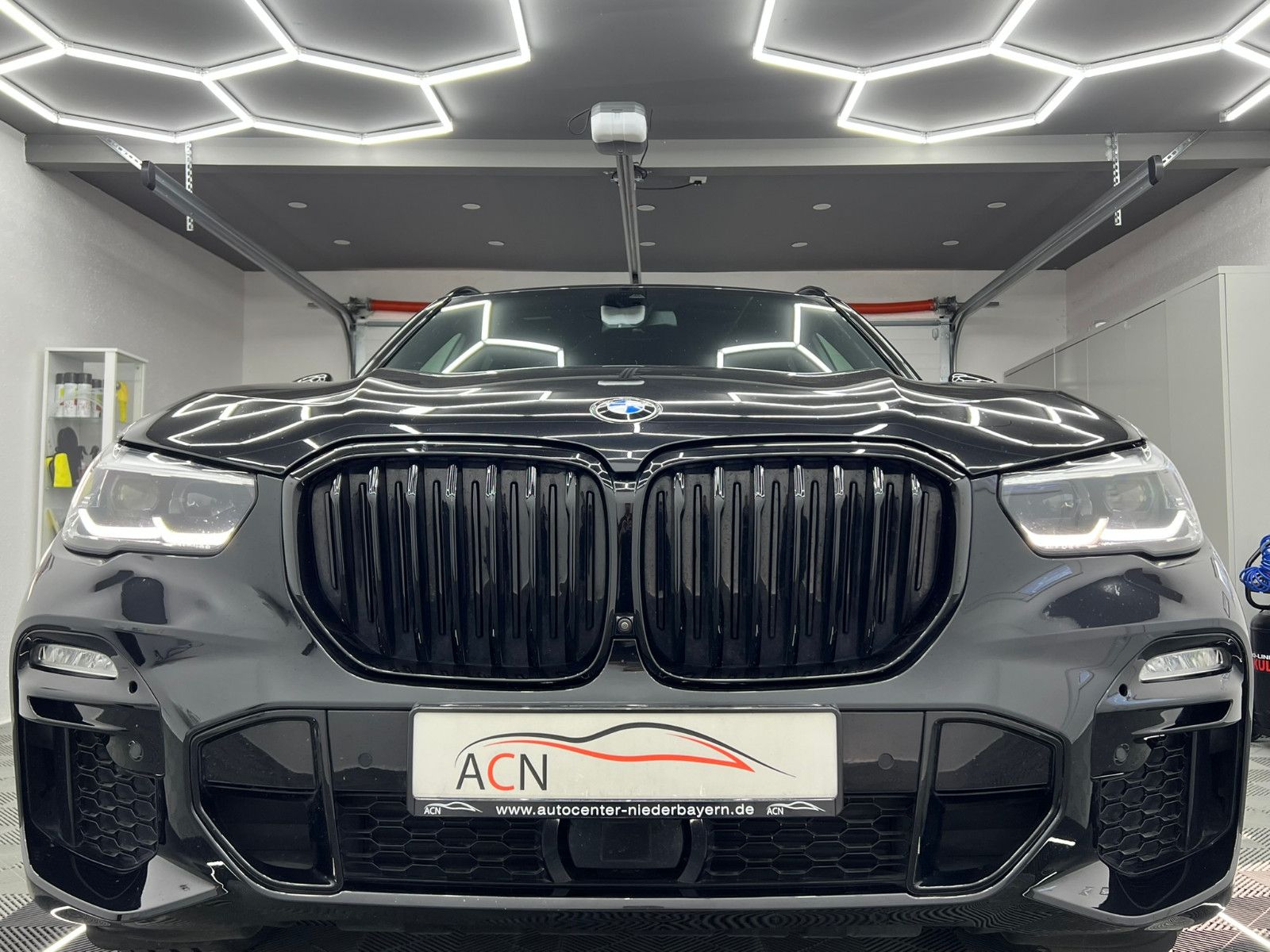 Fahrzeugabbildung BMW X5 xDrive 30 d M SPORT/DAB/AHK/ACC/360*/7-SITZER