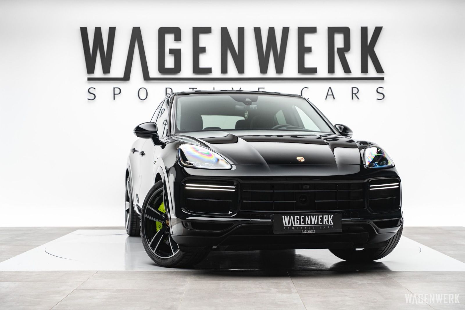 Porsche Cayenne Coupé Turbo S E-Hybrid MASSAGE AHV INNOD