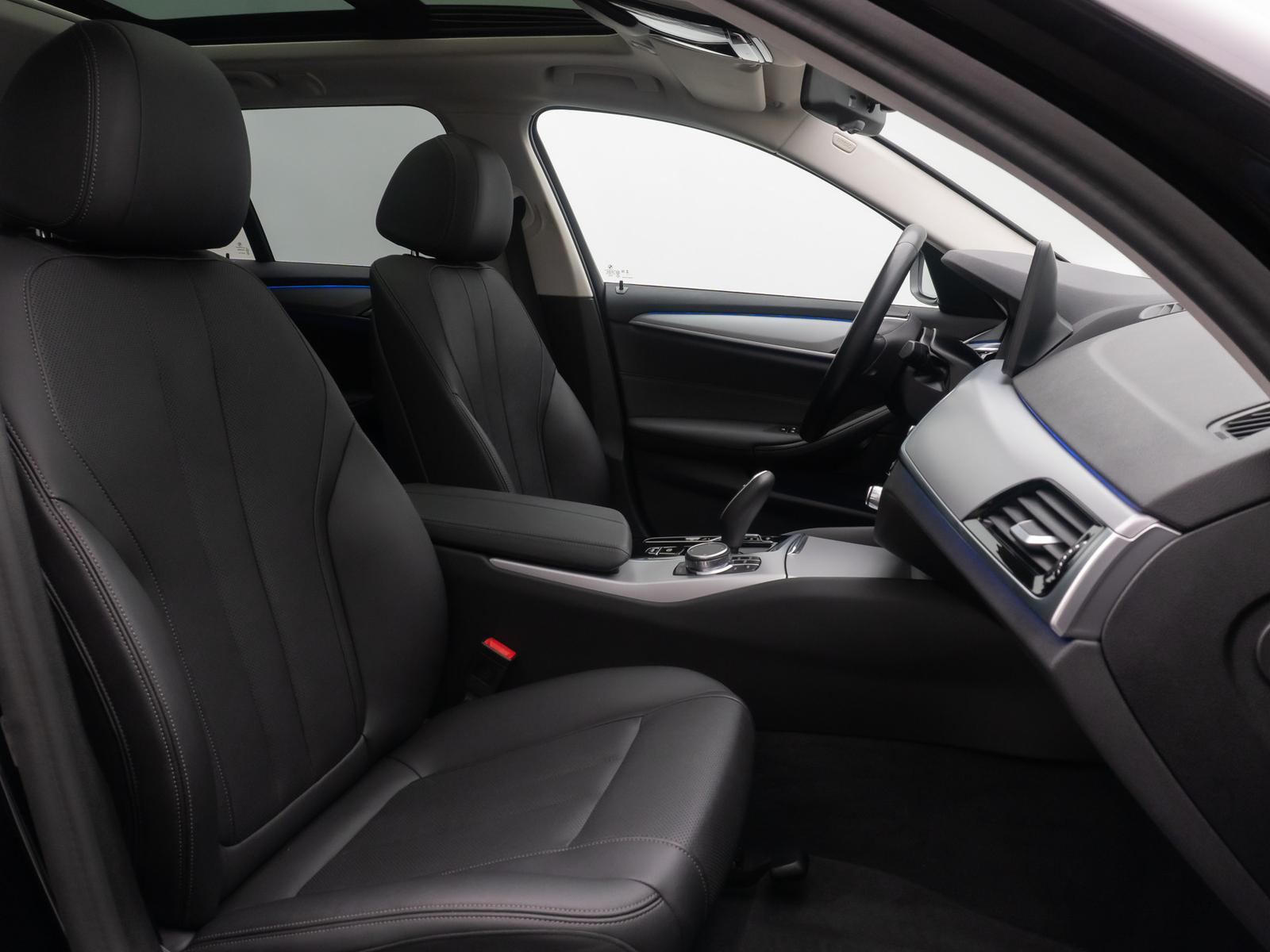 BMW 520d ACC 360°HUD DAB Panorama 4xKlima Komfort