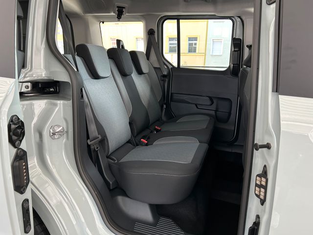 Ford Tourneo Courier Titanium AHK