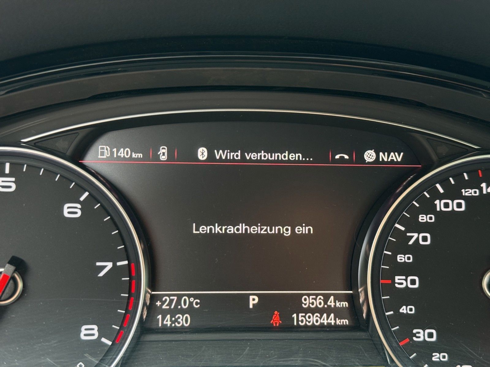 Fahrzeugabbildung Audi A8 quattro Keyless/Kamera/Memory/Bhz-Lenkrad