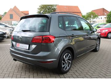 Fahrzeugabbildung Volkswagen Golf Sportsvan VII Sound BMT 1.4TSI ACC SHZ PDC