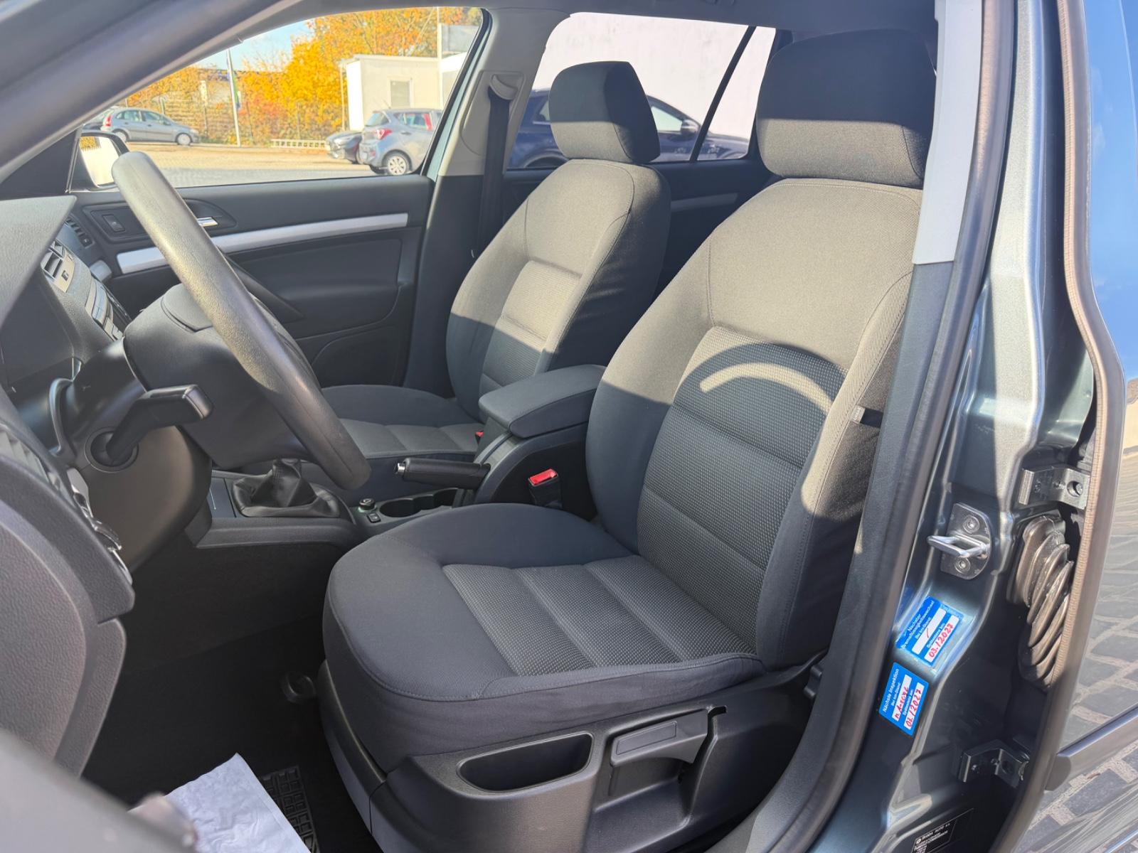 Skoda Octavia 2005 — photo 12