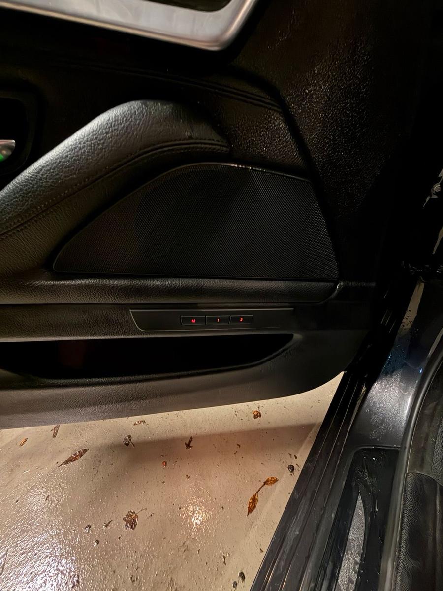 BMW 520 2011 — photo 12