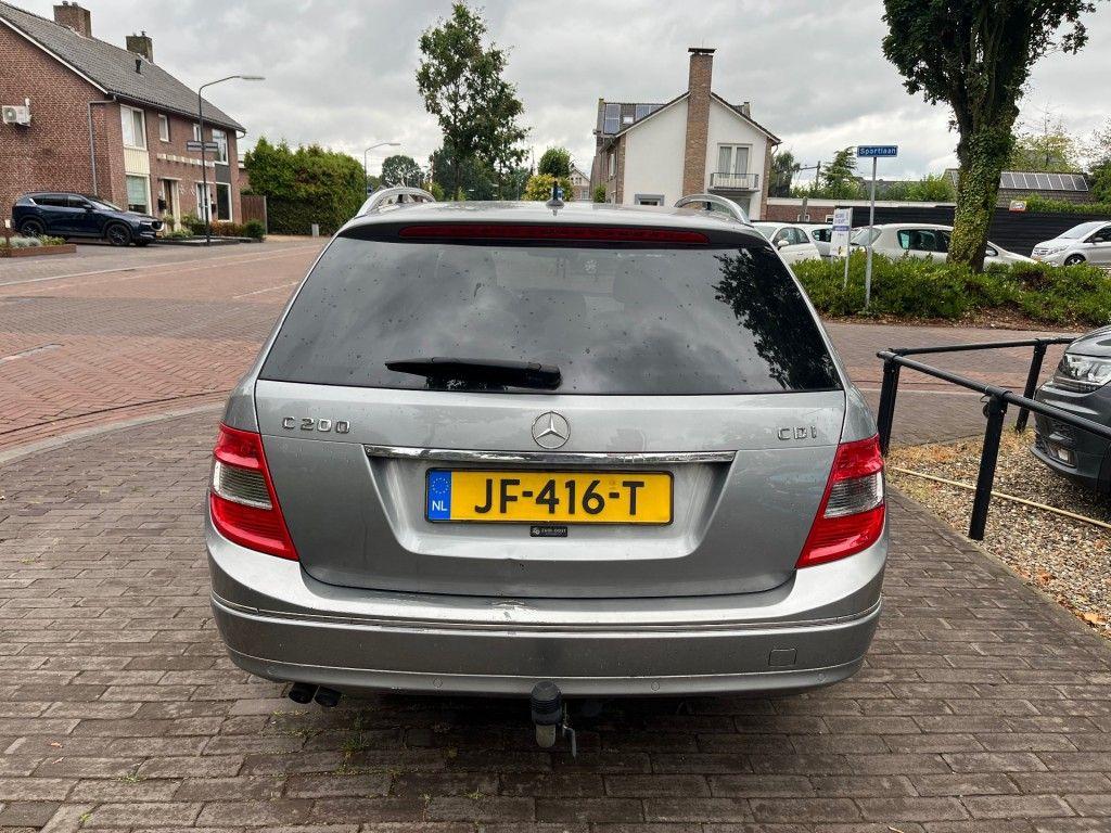 Mercedes-Benz C200 2009 — photo 5