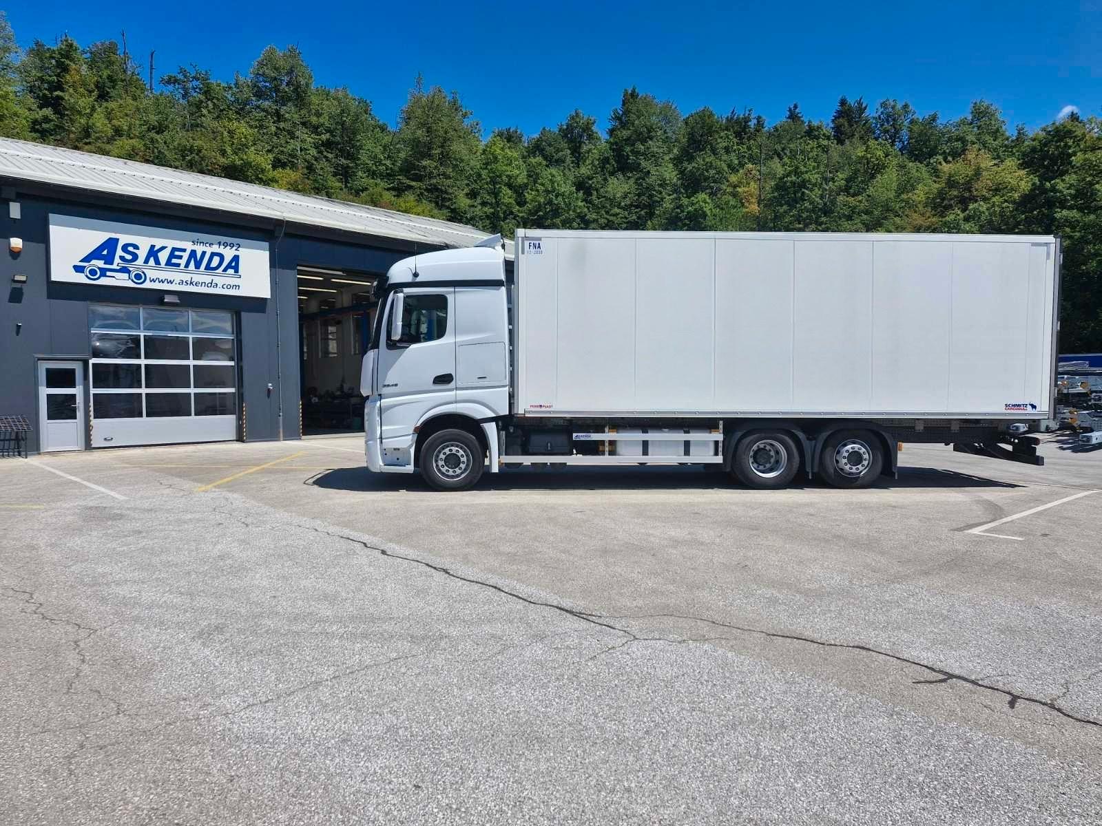 Mercedes-Benz ACTROS L 2545  NEUE AUFBAU SCHMITZ + CARRIER E6e