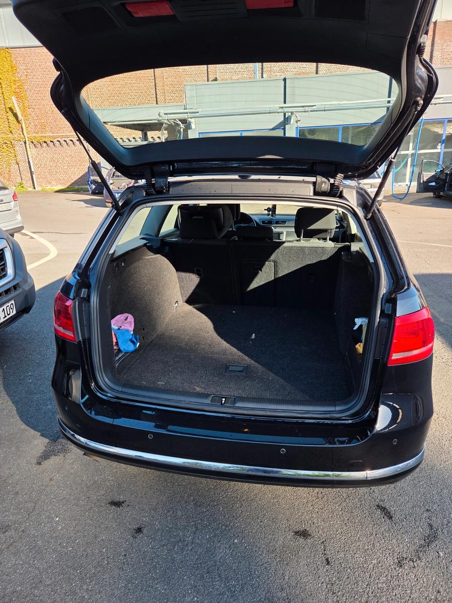 Volkswagen Passat 2012 — двигун 1.598 cm³, 105 HP (77kW)