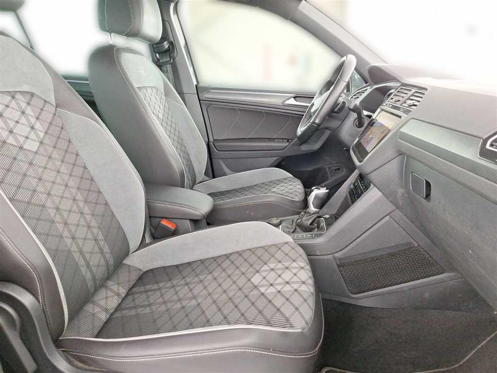 Volkswagen Tiguan R-Line 2.0 TDI 4MOTION DSG IQ.LIGHT Pano, миниатюра 17