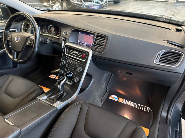 Volvo V60 Kombi Linje Business *Navi*Klima*AHK*Xenon*