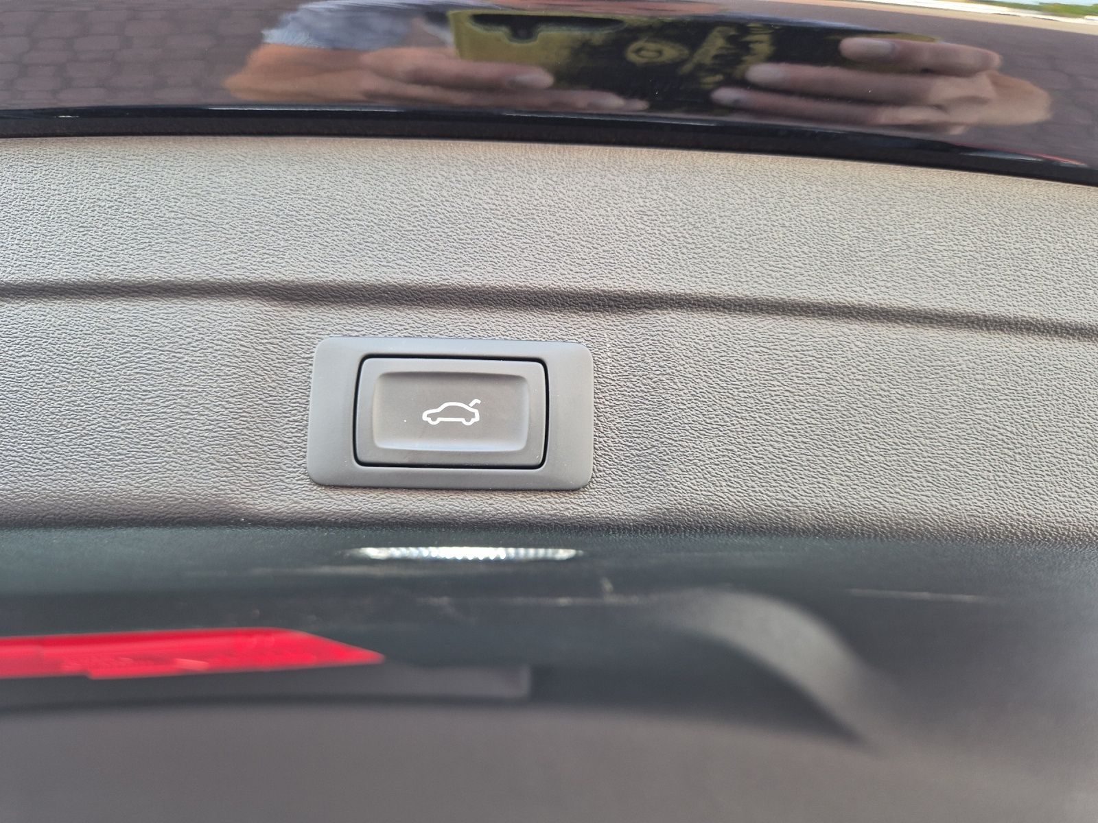 Fahrzeugabbildung Audi A5 TFSI S-tronic Matrix Navi AVC ACC RFK SH