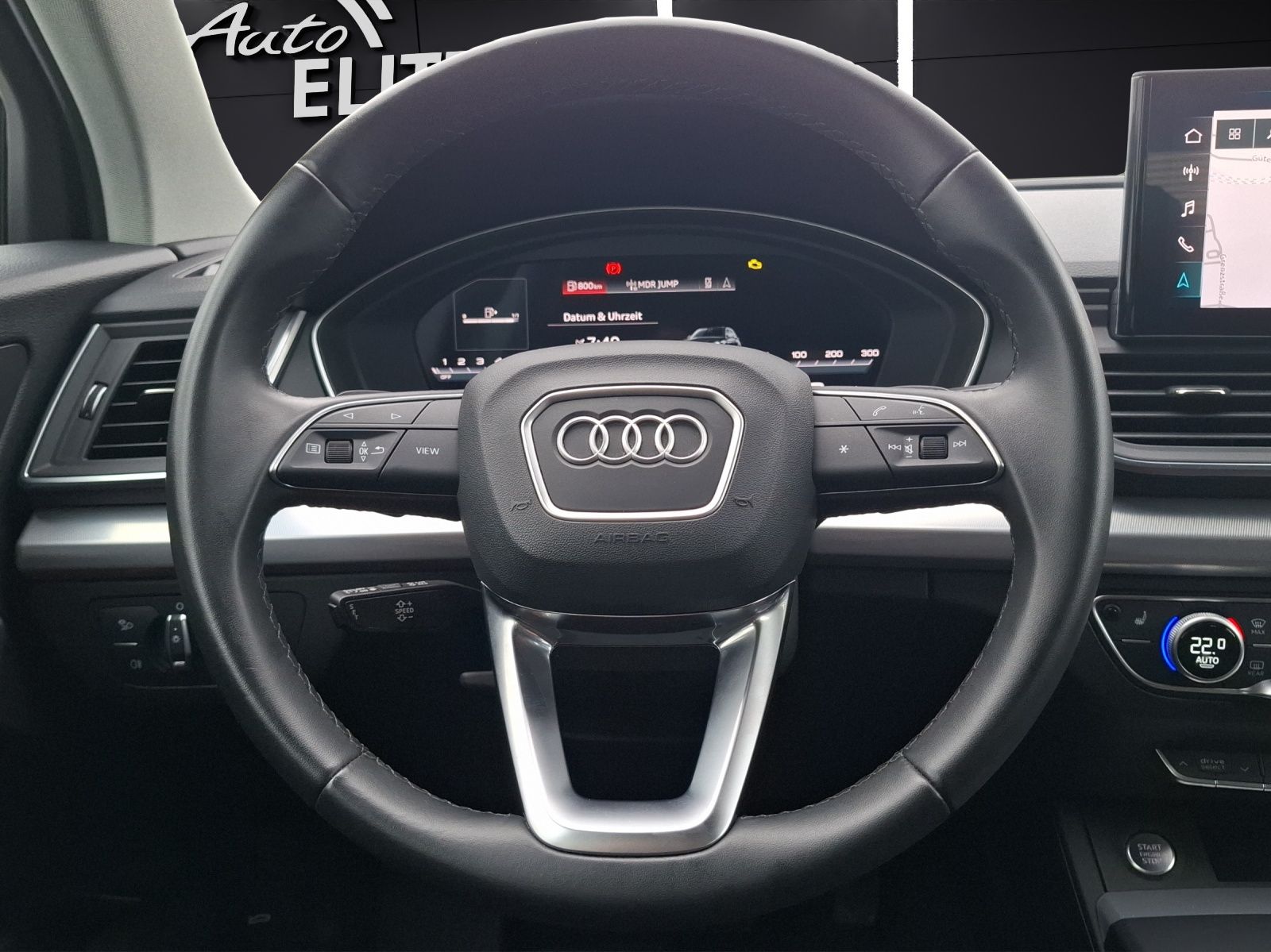 Fahrzeugabbildung Audi Q5 40 TDI quattro S-line S-tronic LED Navi AVC A