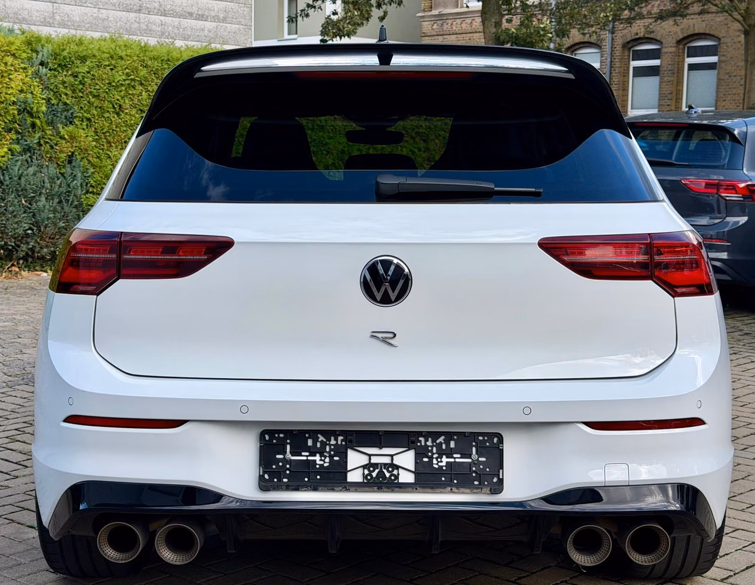 Volkswagen Golf 2.0 TSI R 4Motion *AKRAPOVIC*BLACK-STYLE*, миниатюра 5