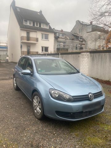 Volkswagen Golf 6 Automatik nur 104 tausend gelaufen