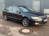 Skoda Superb 1.8 TSI Active Combi Active - Skoda Superb aus 2014 mit Benzin-Antrieb: Kombi