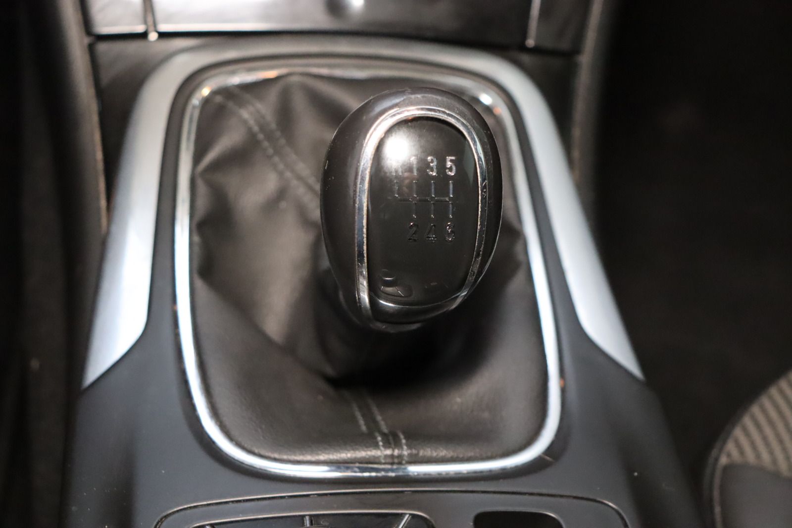 Fahrzeugabbildung Opel Insignia A Sports Tourer Innovation 4x4