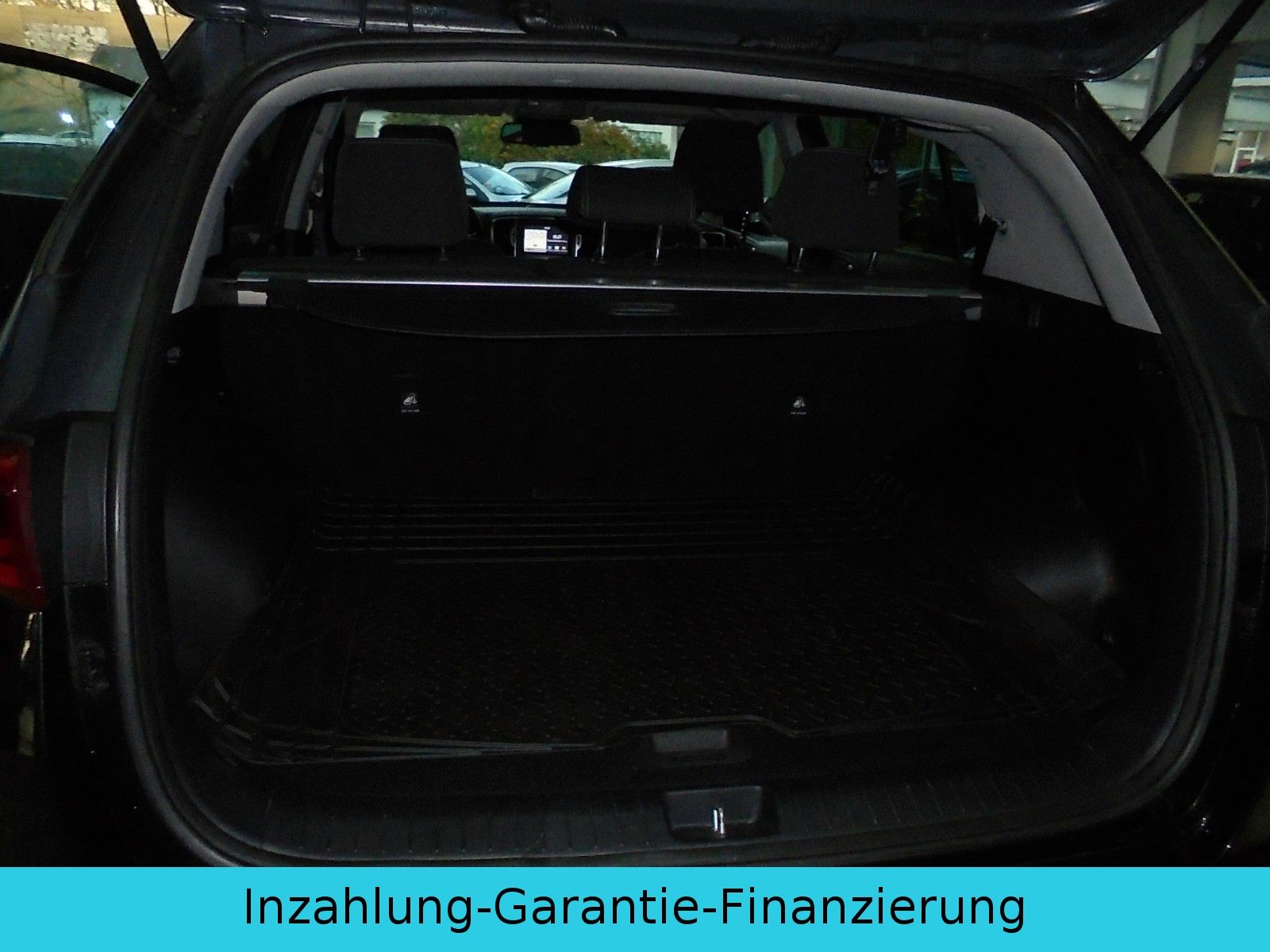 Fahrzeugabbildung Kia Sportage Dream Team 2WD Klimaaut/Kamara/Navi/Pdc