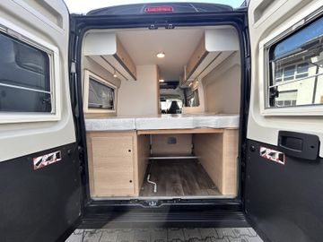 Sunlight Cliff XX 600 RT Dieselheiz. Totwinkel LED Safety