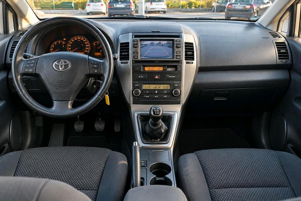 Toyota Corolla Verso 2.2 D-CAT Diesel  7 S...