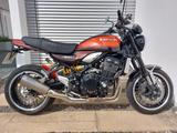 Kawasaki 900 RS neuwertig, viele Extras - KAWASAKI V 900 RS