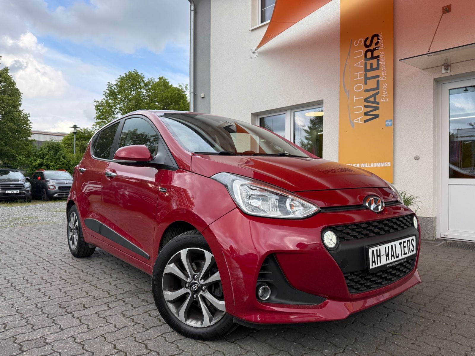 HYUNDAI i10
