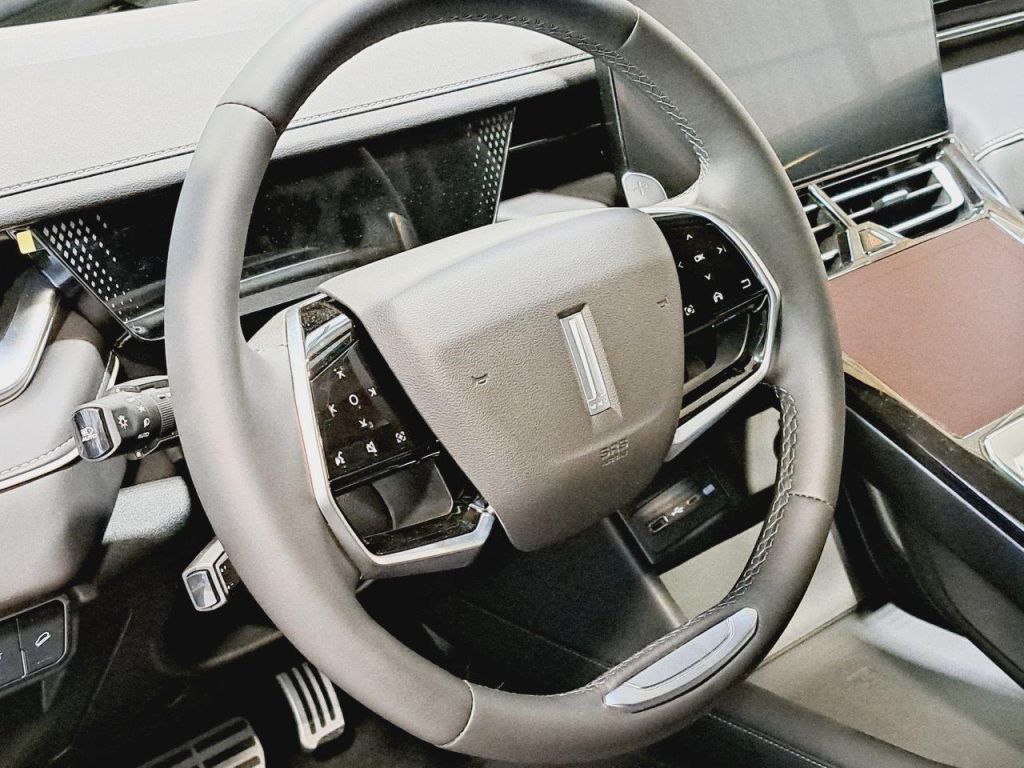 Fahrzeugabbildung GWM WEY 05 Premium 2.0 PHEV AWD