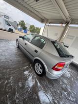 Opel Astra 1.6 Automatik - - Opel Astra aus 2000: Kombi