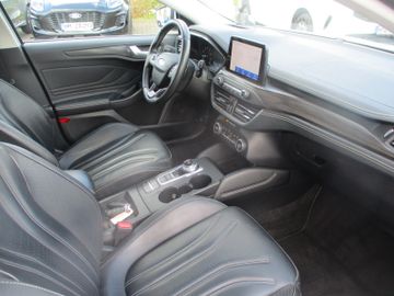 Ford Focus Turnier Vignale LED + ACC + PDC + Panorama