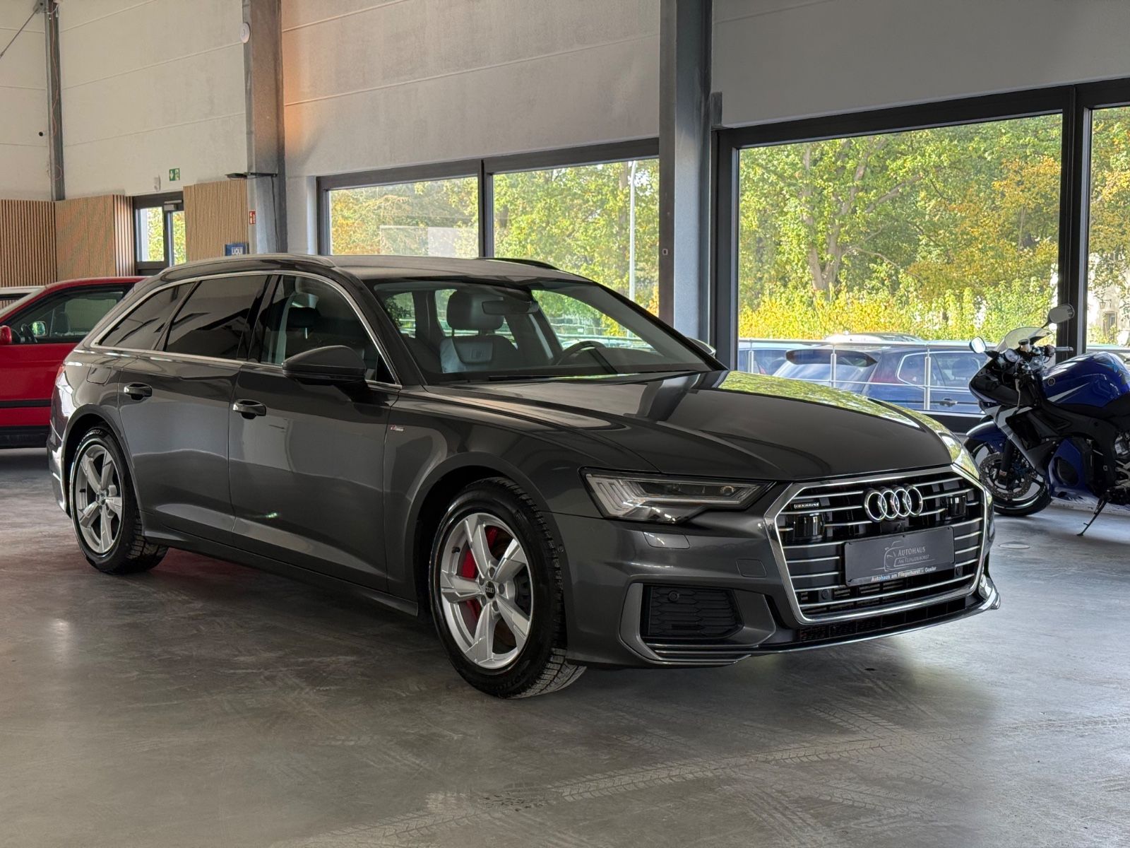 Audi A6 Avant 55 TFSI e quattro S line HD-Matrix/360 imagem 2
