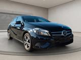 Mercedes-Benz A 180 *NAVI*8FACH ALU*SCHECKHEFT*TOPGEPFLEGT - Mercedes-Benz A-Klasse: Schwarz