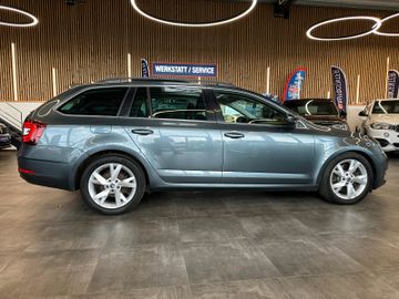 Skoda Octavia Combi *PANO*ACC*NAVI*LED*2-ZONEN*