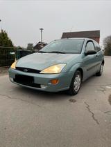 Ford Focus 2.0i 16V Ghia Rentner Fahrzeug ... - Ford Focus aus 2000: Ghia
