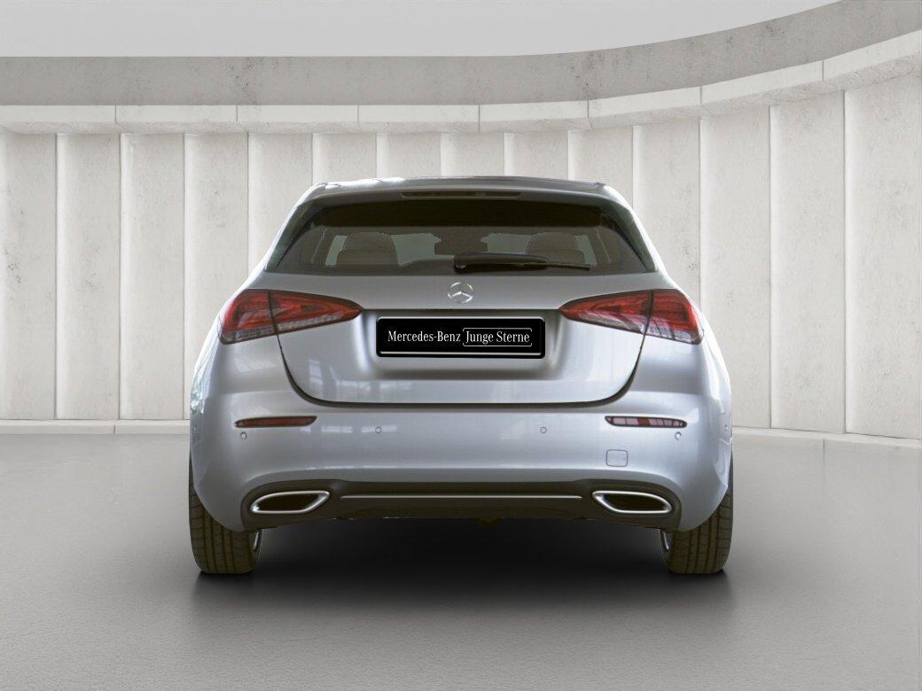 Mercedes-Benz A 250 Kompaktlimousine Rückfahrkamera Totw. LED