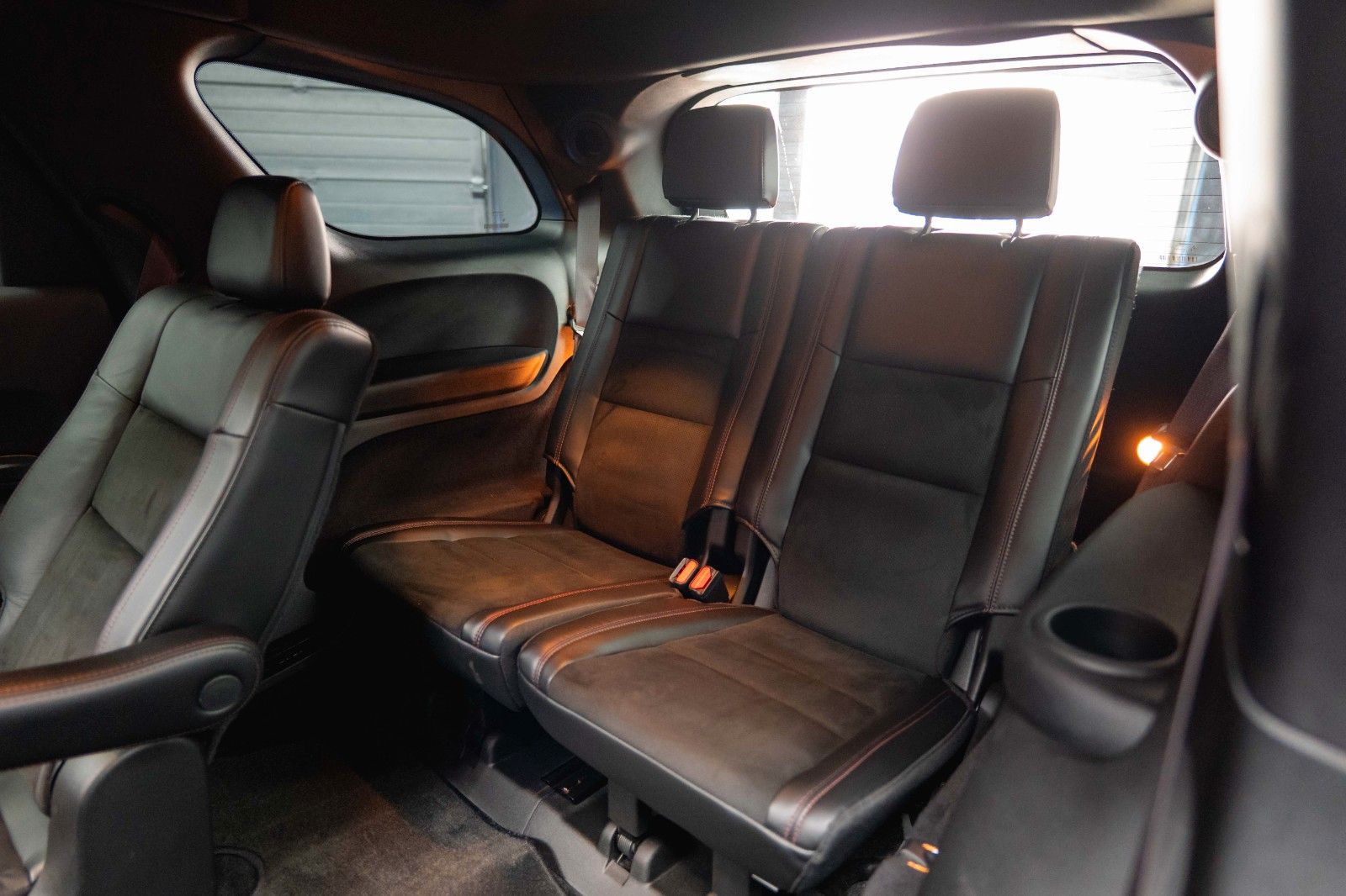Fahrzeugabbildung Dodge Durango 5.7 V8 R/T SRT 4x4 Night-Paket Modell 22