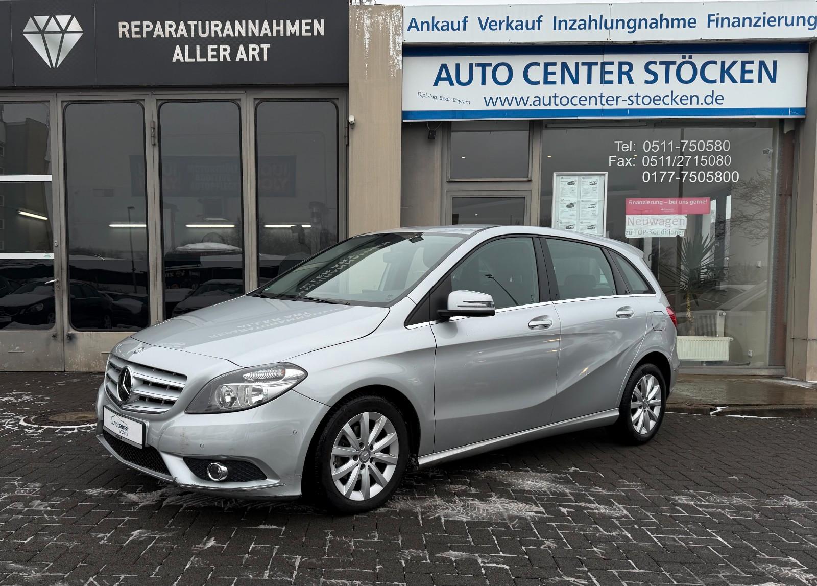 Mercedes-Benz B 180 Automatik/Leder/Navi/ PDC/ GARANTIE/KAMER