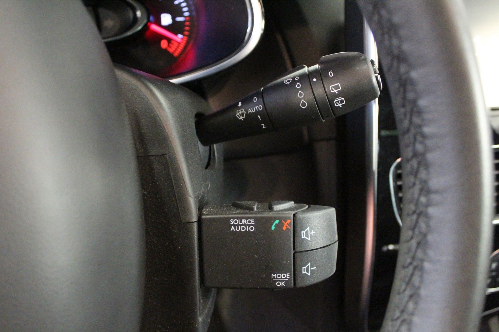 Fahrzeugabbildung Renault Clio TCe 90 GT Line *Navi*Klima*Winterräder *