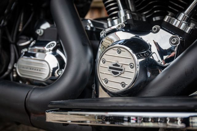 Fahrzeugabbildung Harley-Davidson STREET GLIDE 103 FLHX TWIN CAM - JEKILL&HYDE
