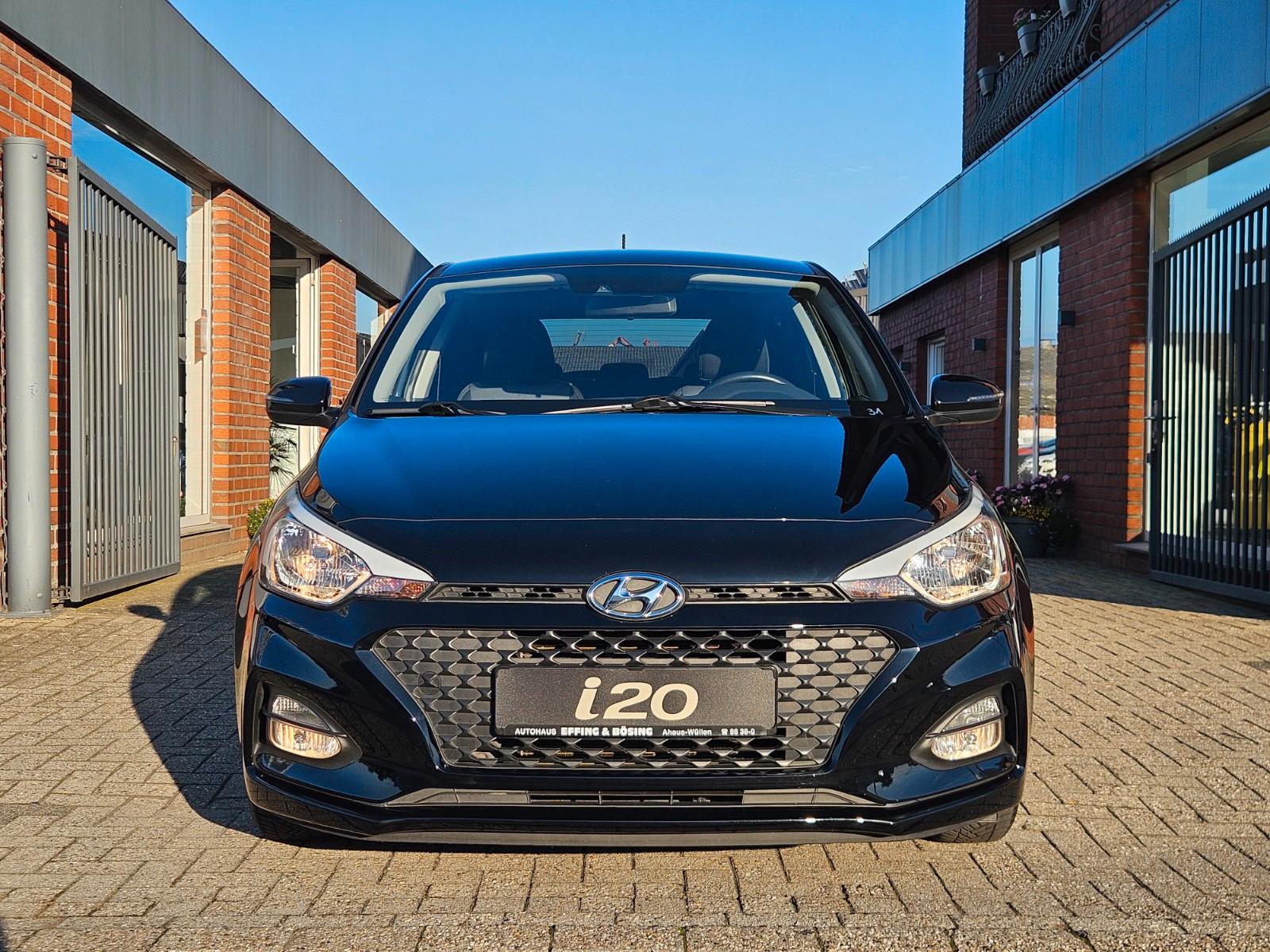 Hyundai i20 1.2-Klima-NAV-PDC-CAM-SHZG-And.App-TempomGZR